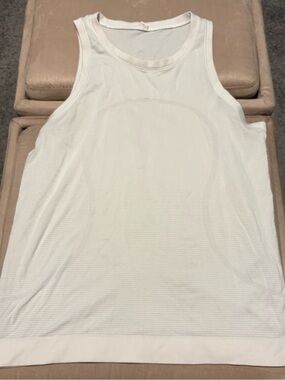 Lululemon Swiftly Relaxed Fit Tank